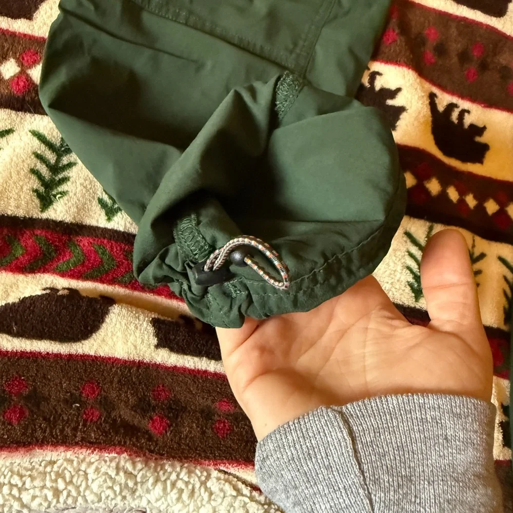 REI Dark Green Women's Cargo Travel Pants - Picture 7 of 8